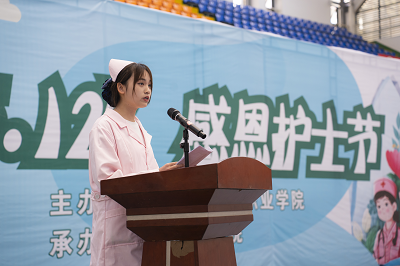我们的护士 我们的未来——大阳城游戏·(中国)官方网站成功举办5·12国际护士节活动暨授帽仪式(图7)